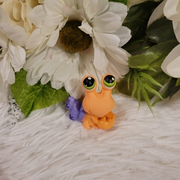Littlest Pet Shop Authentic LPS #352 Orange Hermit Crab Purple Green Eyes - Picture 4 of 12
